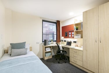 1 bed flat, Hoyle Street, Kelham Island, Sheffield, S37LG - Image 3
